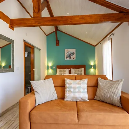 The Olive Hill 4*